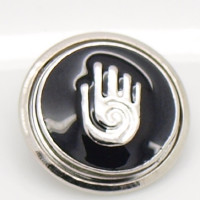 Button kovový se smaltem, vzor Ruka 18mm - barva platina/černá, 1kus