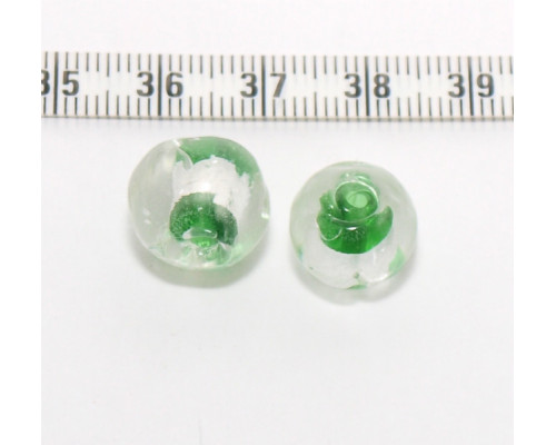 Vinuté perle se stříbrnou fólií, kulaté 10mm - barva zelená 1 ks