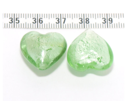 Vinuté perle se stříbrnou fólií uvnitř, srdce - barva mátově zelená 1ks